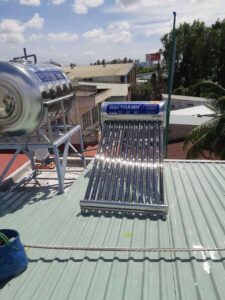 Lắp đặt máy nước nóng năng lượng mặt trời Quận 1