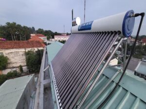 Dịch vụ sửa máy nước nóng năng lượng mặt trời Quận Tân Bình