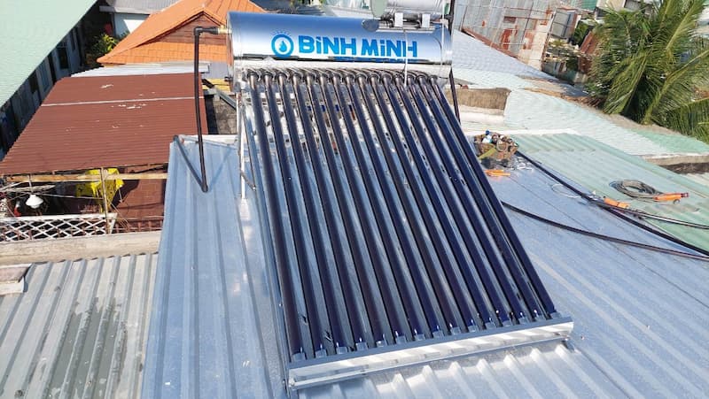 Dịch vụ sửa máy nước nóng năng lượng mặt trời Quận 3 uy tín 